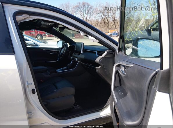 2T3E6RFV1NW037850 2022 TOYOTA RAV4 HYBRID White Вид салону спереду