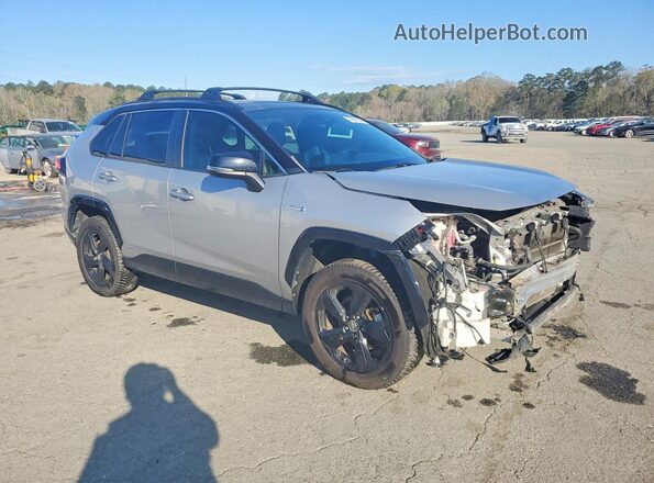 2T3E6RFV4MW006638 2021 TOYOTA RAV4 Серебряный Передняя правая четверть