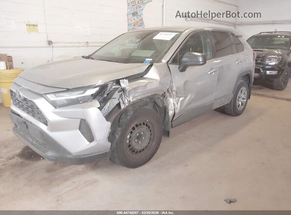 2T3F1RFV2PC336660 2023 TOYOTA LE Silver Вид спереду