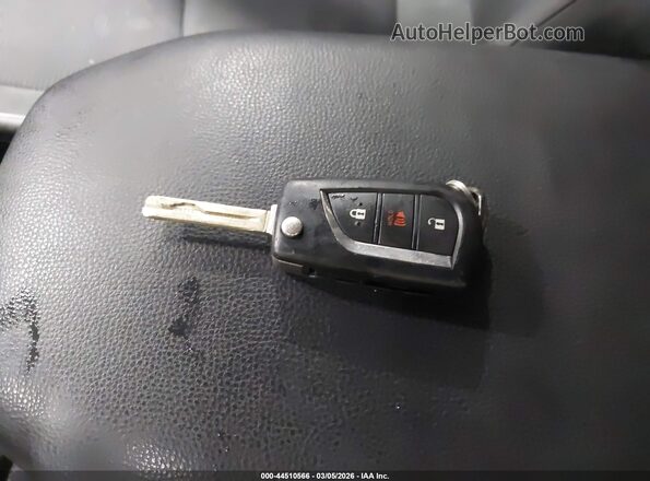 2T3F1RFV9MC148083 2021 TOYOTA LE White Vista del salpicadero