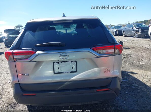 2T3H1RFV1RC256410 2024 TOYOTA LE Silver 