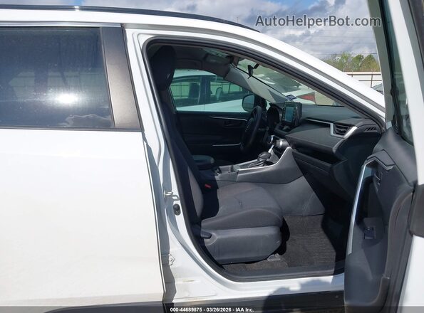 2T3H1RFV3KW038764 2019 TOYOTA LE White 