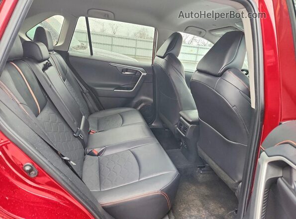 2T3J1RFV2RW420781 2024 TOYOTA RAV4 Red Rear interior view