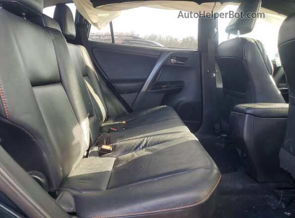 2T3JFREV7HW688940 2017 TOYOTA RAV4 Blue Vista de los asientos traseros