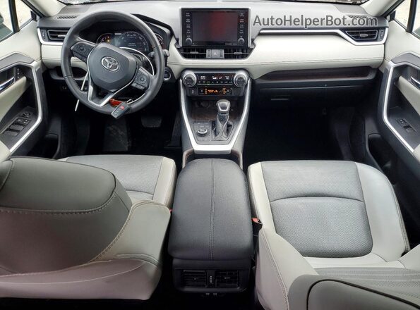 2T3N1RFV3KW075607 2019 TOYOTA LIMITED Silver 