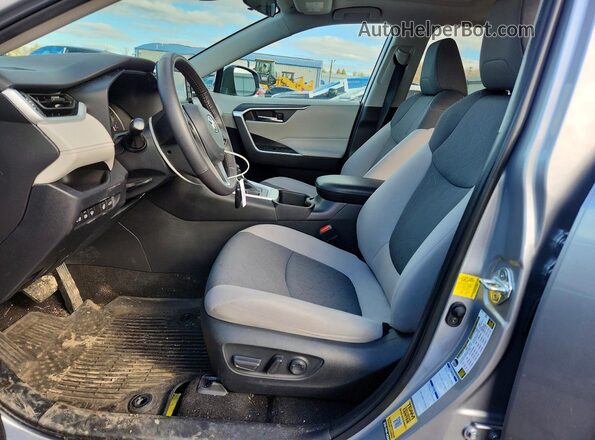 2T3P1RFV3NC300509 2022 TOYOTA LE Silver Вид салону спереду