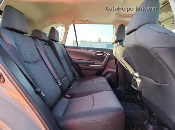2T3P1RFV4NW324462 2022 TOYOTA LE Silver Rear seats view