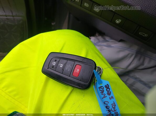 2T3P1RFV5SW587474 2025 TOYOTA LE Gray Առջևի վահանակի տեսք