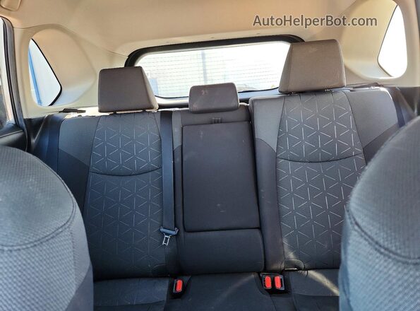 2T3P1RFV6LC084412 2020 TOYOTA LE Silver უკანა სავარძლების ხედი