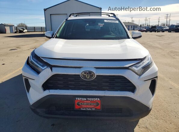 2T3P1RFV7PC370811 2023 TOYOTA LE White Widok z przodu