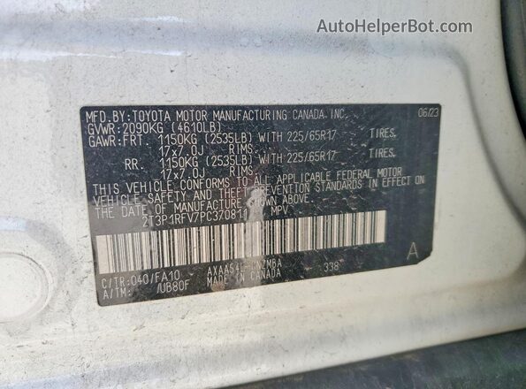 2T3P1RFV7PC370811 2023 TOYOTA LE White Widok naklejki z numerem VIN