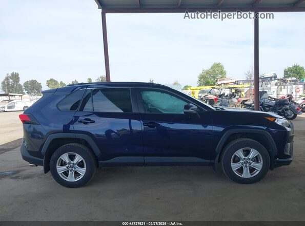 2T3P1RFV8KC054312 2019 TOYOTA LE Navy Вид задньої частини салону