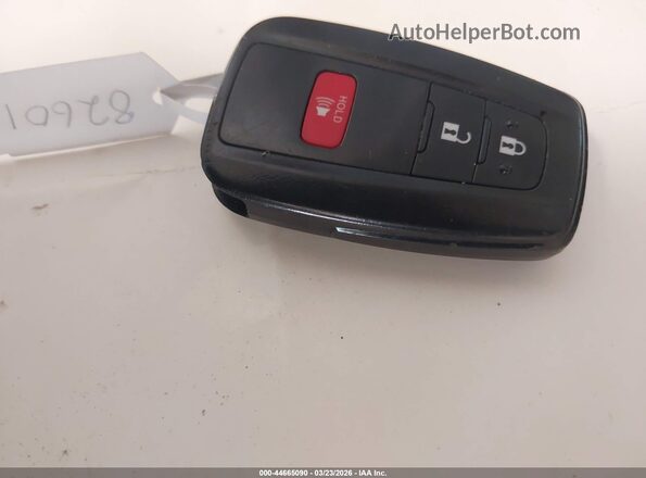 2T3P1RFVXPW353631 2023 TOYOTA LE Green 
