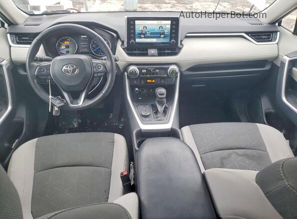 2T3RWRFV7KW046176 2019 TOYOTA RAV4 White Dashboard view