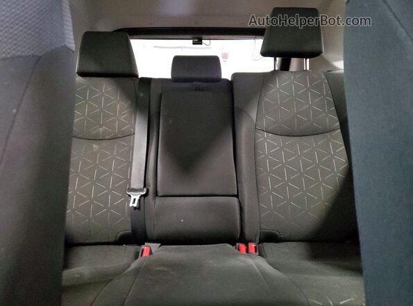 2T3RWRFV9MW112830 2021 TOYOTA LE White უკანა სავარძლების ხედი