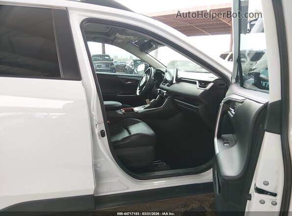 2T3S1RFV3MW180525 2021 TOYOTA RAV4 White Սալոնի դիմացի տեսք