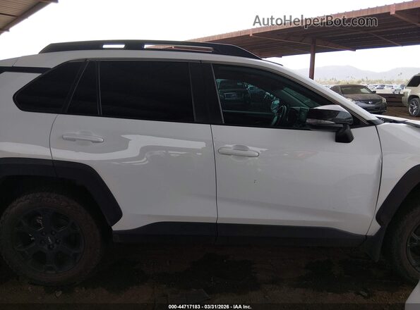 2T3S1RFV3MW180525 2021 TOYOTA RAV4 White Սալոնի հետևի տեսք