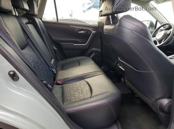 2T3S1RFV4MW151812 2021 TOYOTA RAV4 Green უკანა სალონის ხედი