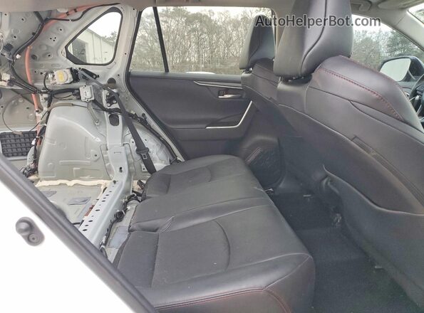 2T3S1RFV5MW179148 2021 TOYOTA RAV4 White Հետևի նստատեղերի տեսք