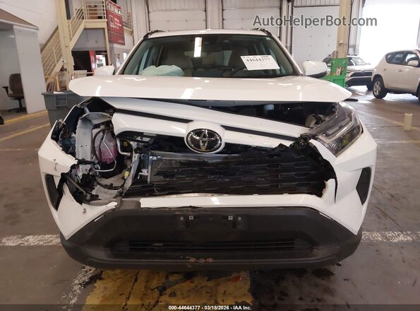 2T3W1RFV1SC343916 2025 TOYOTA LE White 