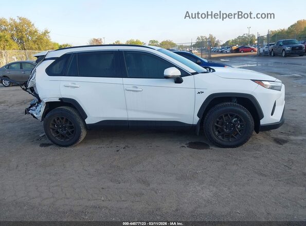 2T3W1RFV3RW345871 2024 TOYOTA LE White 