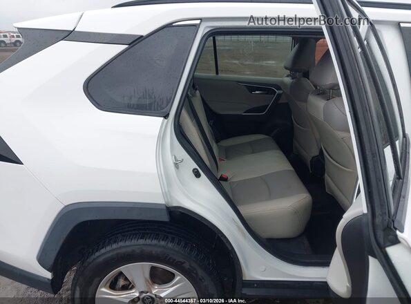 2T3W1RFV8KW013043 2019 TOYOTA LE White Widok naklejki z numerem VIN