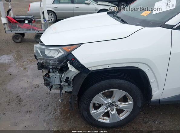 2T3W1RFV8KW013043 2019 TOYOTA LE White 