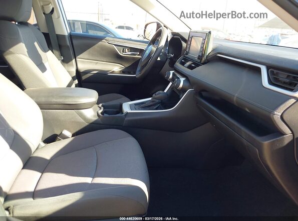 2T3W1RFV8MW110102 2021 TOYOTA LE Серый Вид салона спереди