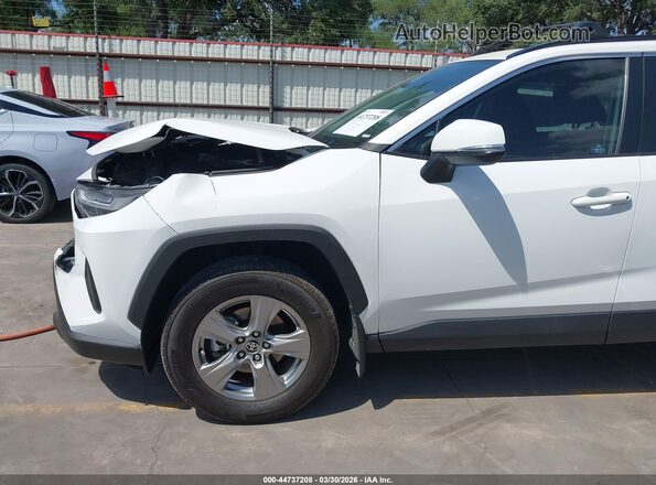 2T3W1RFV9RW320683 2024 TOYOTA LE White 
