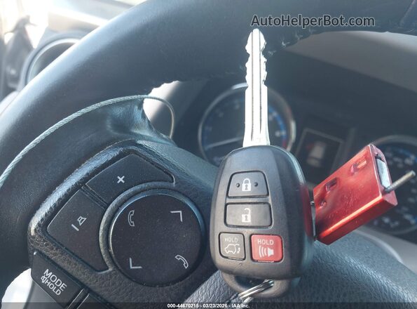 2T3WFREV6GW307664 2016 TOYOTA LE Silver წინა პანელის ხედი