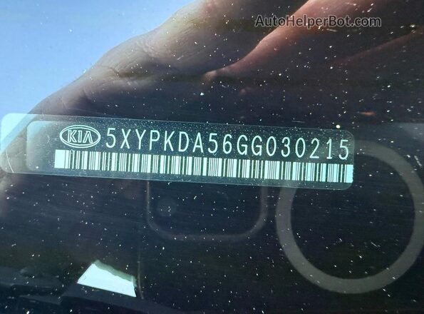 5XYPKDA56GG030215 2016 KIA SORENTO Black Widok wnętrza z tyłu