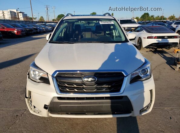 JF2SJGWC4HH457909 2017 SUBARU FORESTER2. White უკანა ხედი