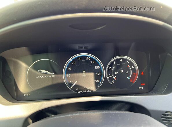 SAJAG4FV7KCP48855 2019 JAGUAR XF Charcoal ხელსაწყოთა პანელის ხედი