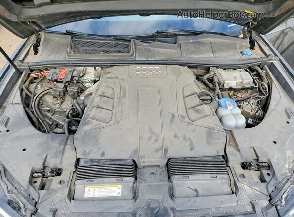 WA1LAAF78HD017793 2017 AUDI Q7 Gray Engine compartment view
