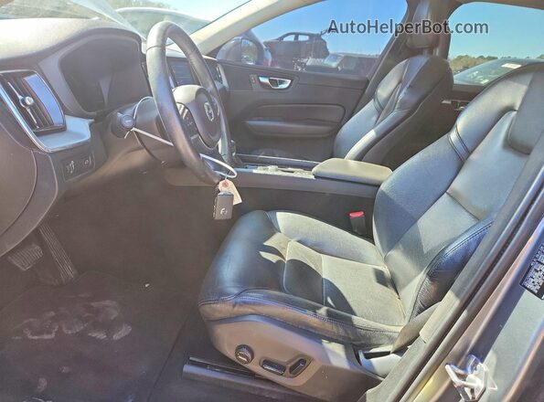 LYV102DK8KB192415 2019 VOLVO XC60 Gray 
