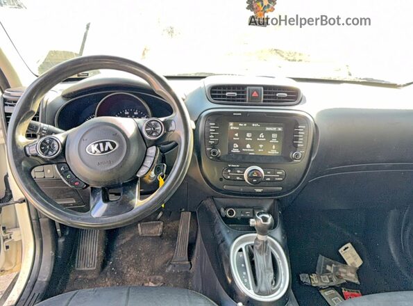 KNDJP3A59K7680809 2019 KIA SOUL White 