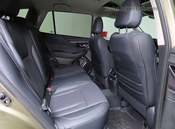 4S4BTANC3S3155924 2025 SUBARU OUTBACK Зеленый Вид салона спереди