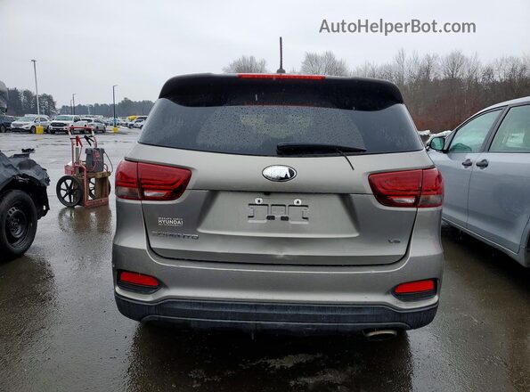 5XYPGDA51KG521656 2019 KIA SORENTO Silver 