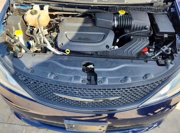 2C4RC1GG2KR681780 2019 CHRYSLER PACIFICA Blue 