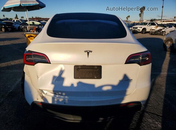 5YJYGAEE8MF235407 2021 TESLA MODEL Y White Vista interior delantera