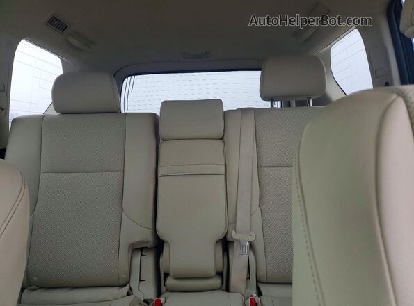JTJAM7BX8L5247962 2020 LEXUS GX Silver Widok wnętrza z tyłu