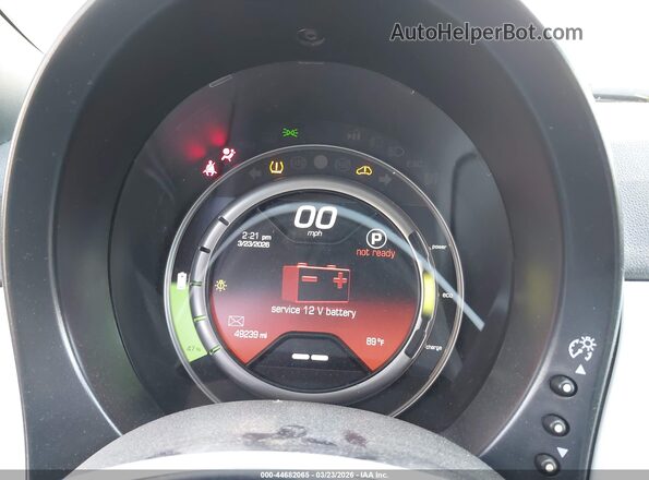 3C3CFFGE7GT184208 2016 FIAT 500E White Widok tylnych siedzeń