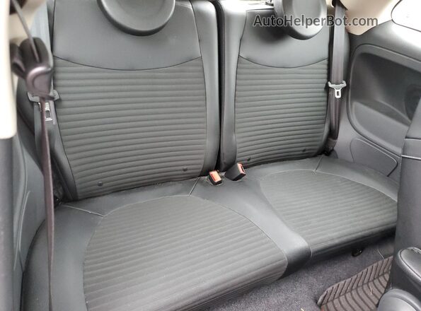 3C3CFFKH8JT362586 2018 FIAT 500 White Rear seats view