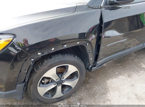 3C4NJCBB0JT335329 2018 JEEP COMPASS Black Vista frontal