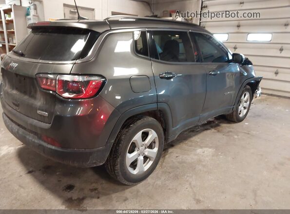 3C4NJCBB8JT272142 2018 JEEP COMPASS Gray Trasero derecho