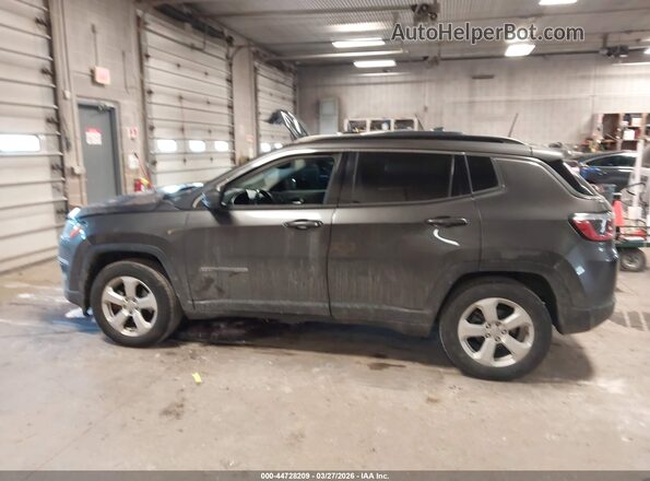 3C4NJCBB8JT272142 2018 JEEP COMPASS Gray Vista interior de 360 grados