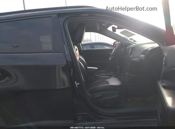 3C4NJCBB9JT487089 2018 JEEP COMPASS Black Vista interior delantera