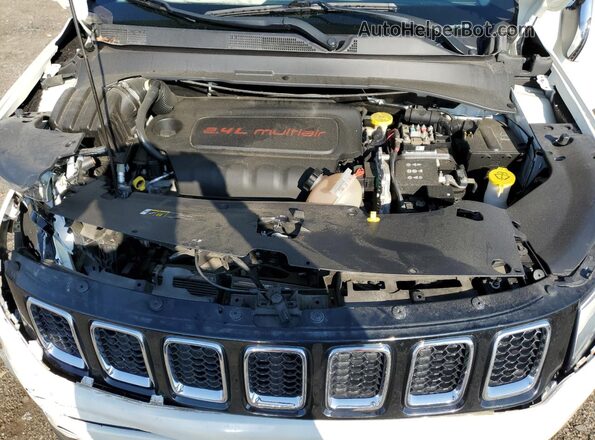 3C4NJCCB8MT605149 2021 JEEP COMPASS White Vista del compartimento del motor
