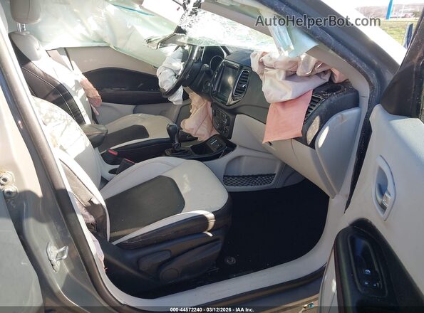 3C4NJCCB9KT802098 2019 JEEP COMPASS Gray Սալոնի դիմացի տեսք