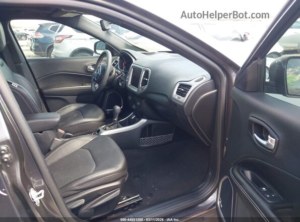 3C4NJCEB0MT570989 2021 JEEP COMPASS Gray Front interior view